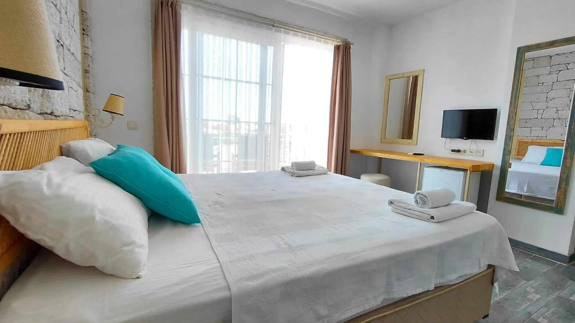 Ionic Alacati Çeşme Hotel